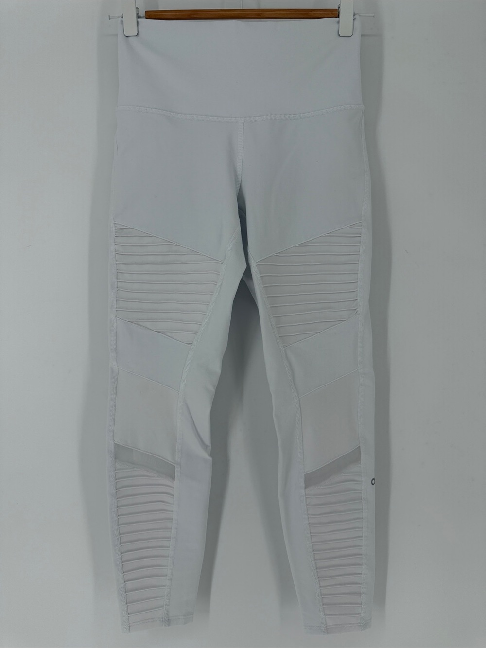 Alo Yoga Moto Leggings Women’s Small White Mesh Ribbed High Rise